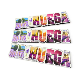 IMÁN DE MADERA TEXTO TROQUELADO