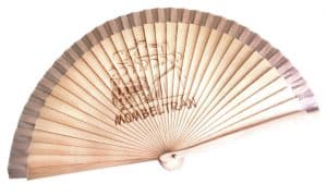 Abanico de madera con grabacion laser